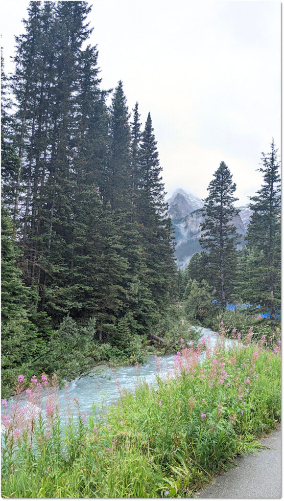 Abords du Lac Louise, Alberta